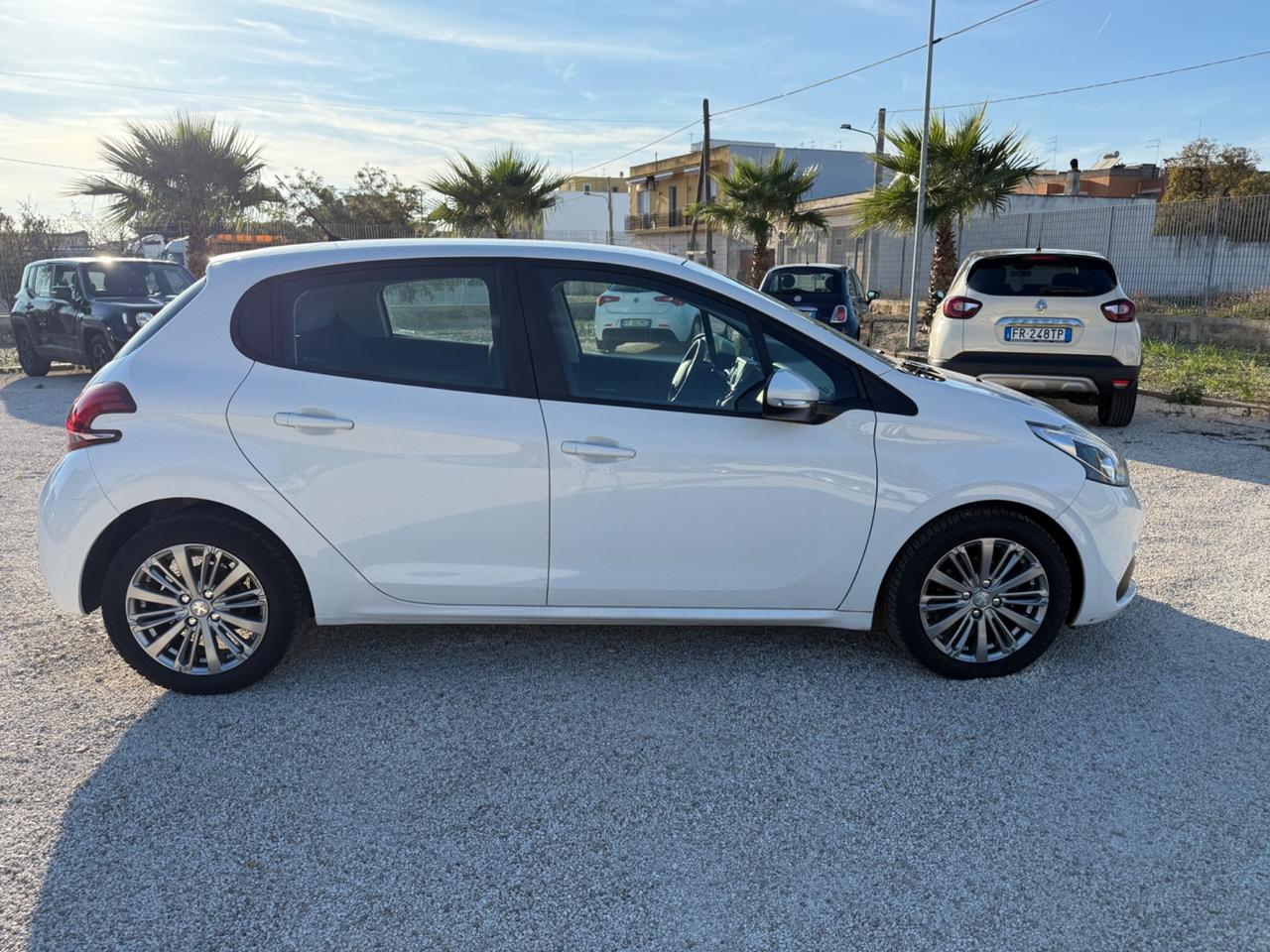 Peugeot 208 BlueHDi 100 S&S 5 porte Allure