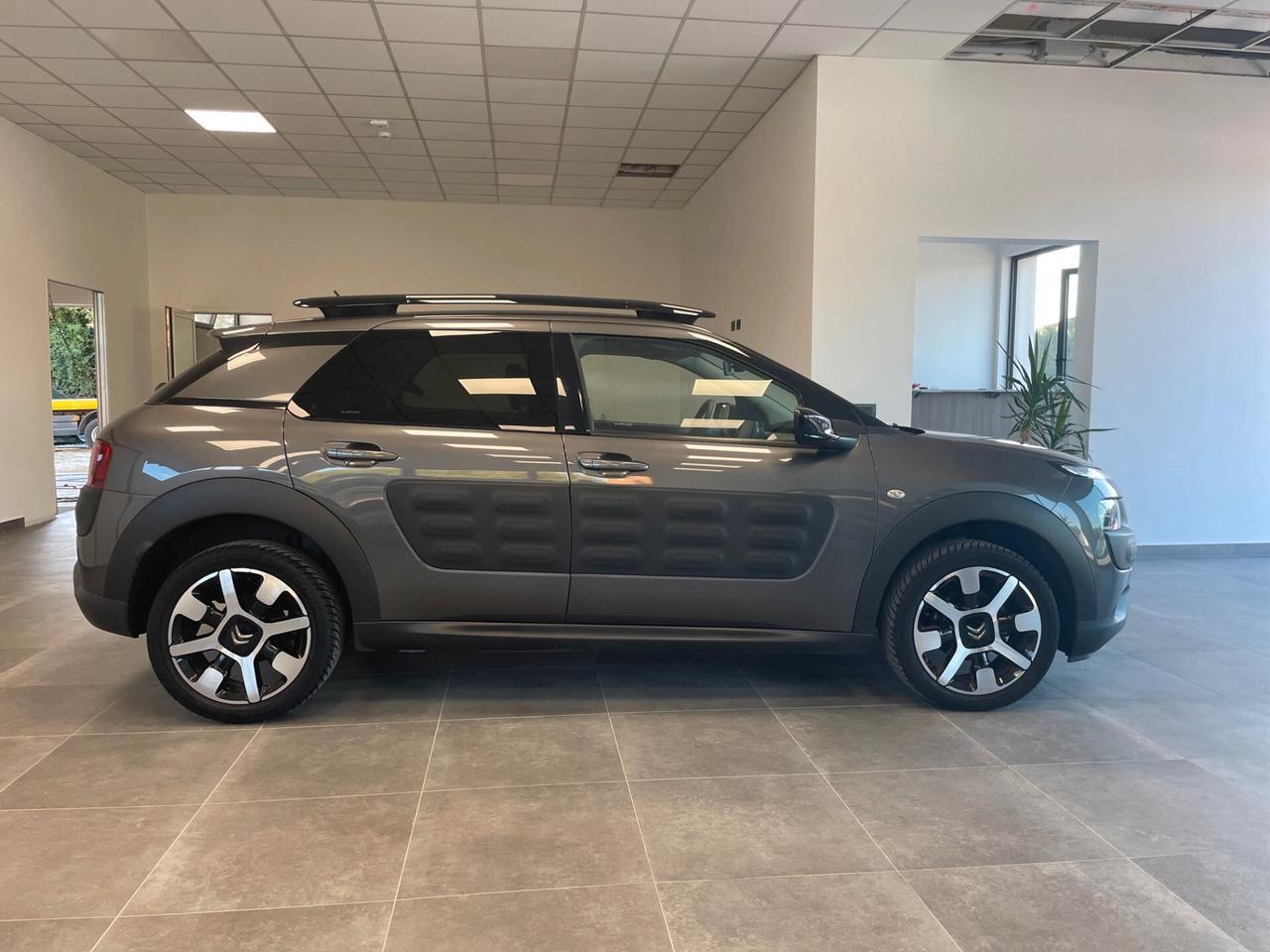 Citroen C4 Cactus BlueHDi 100 Shine