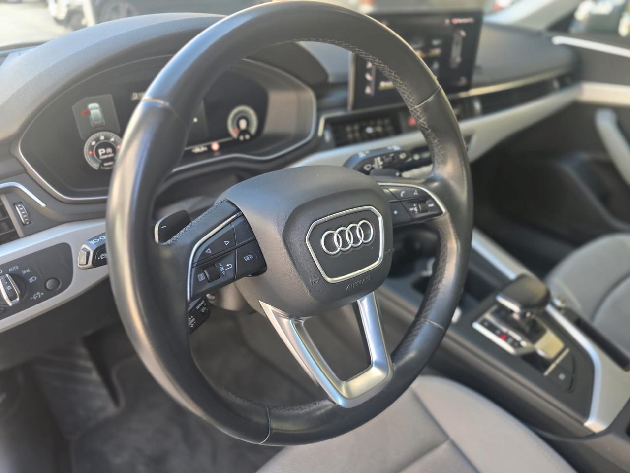 Audi A4 Avant 30 TDI/136 CV S tronic Business Advanced
