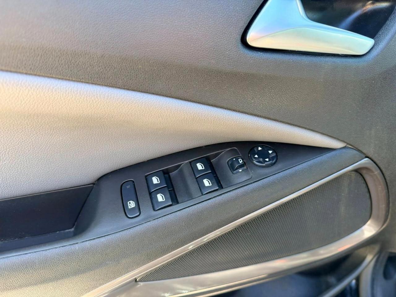 Renault Captur dCi 8V 90 CV EDC Start&Stop Energy Intens