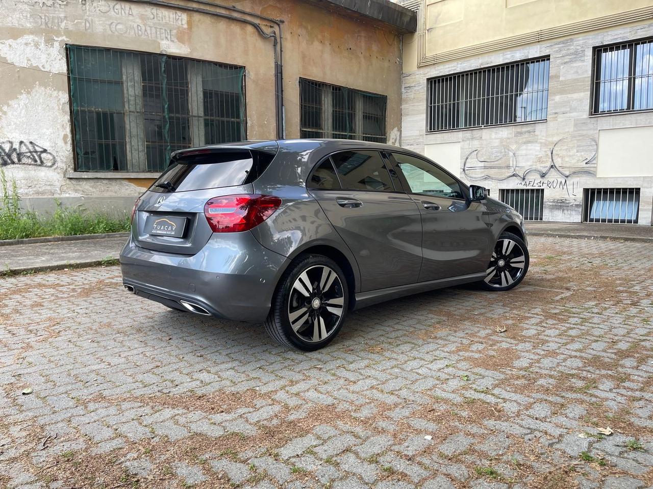 Mercedes-Benz A 200 Business A 200 D