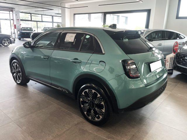 FIAT 600 1.2 Hybrid 110 CV DCT MHEV La Prima