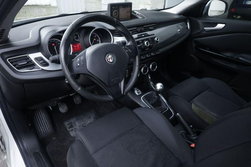 Alfa Romeo Giulietta Alfa Romeo Giulietta 2.0 JTDm-2 140 CV Distinctive Navi Unicoproprietario