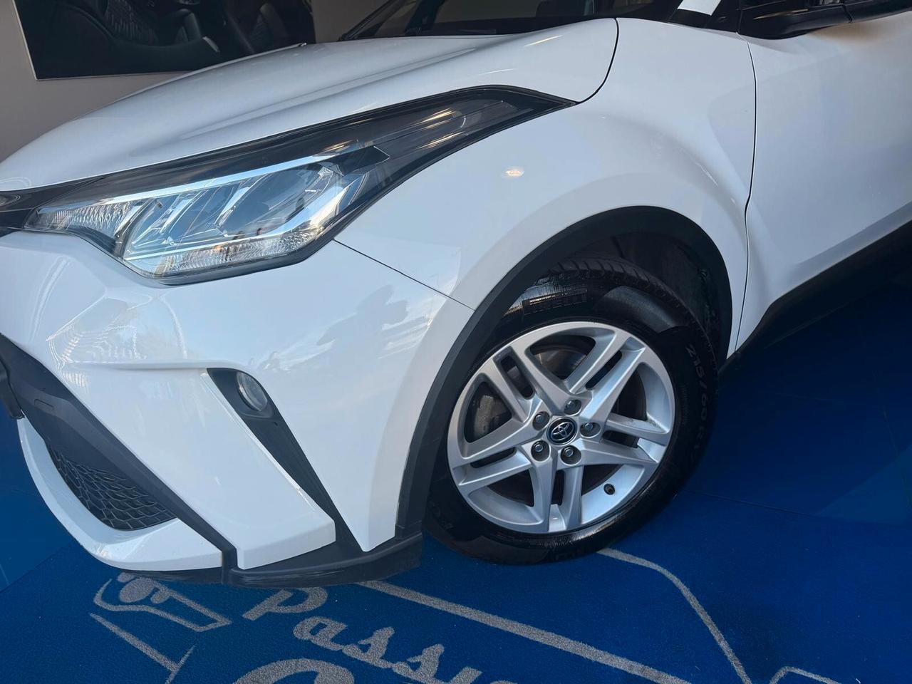 Toyota C-HR I 2020 1.8h Active e-cvt