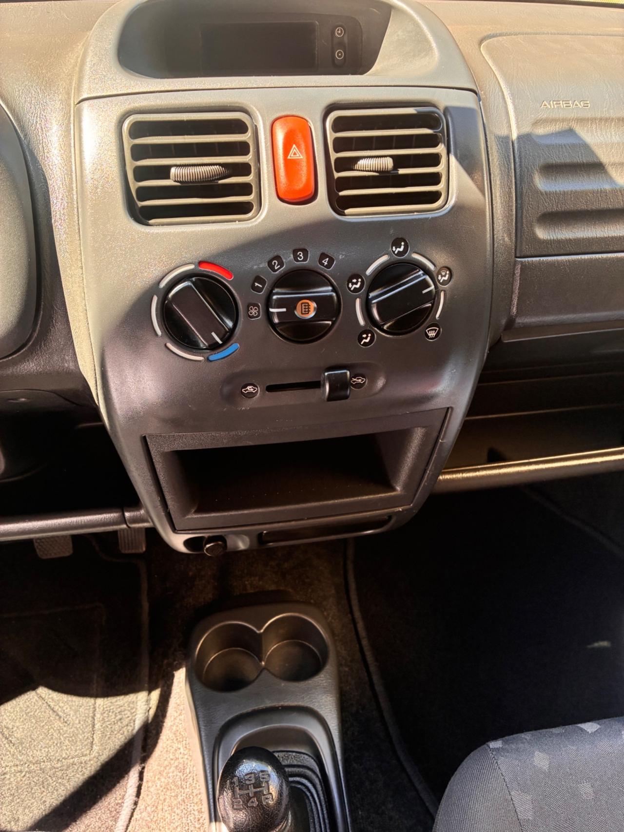 Opel Agila 1.0 benz. - 5 porte - UNICOP. SOLI 67.000 KM!!!