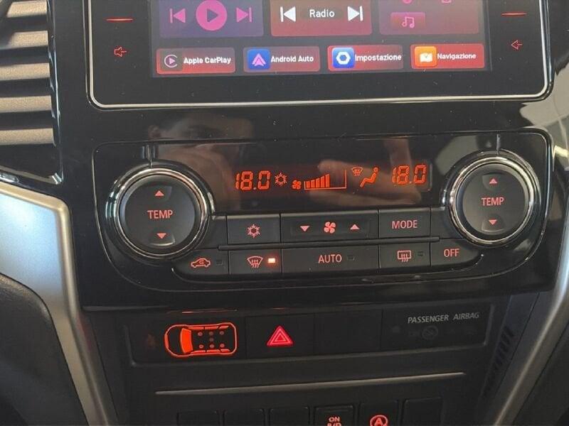 Mitsubishi L200 L200 d.cab 2.3d Intense 4wd 150cv auto