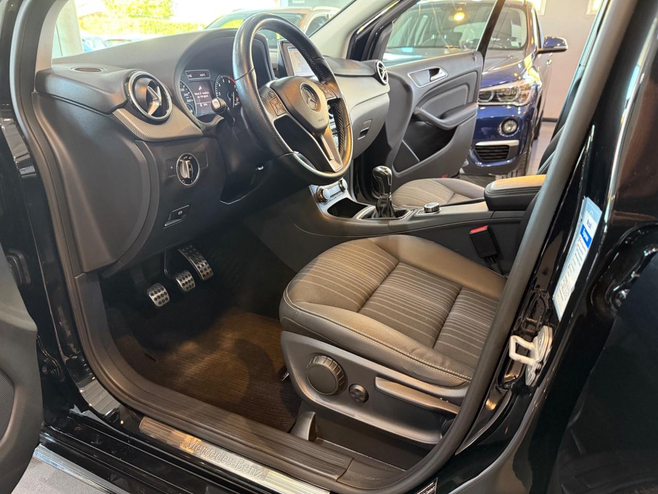 Mercedes-benz B 180 be Premium 72.000 KM! UNICO PROPRIETARIO!