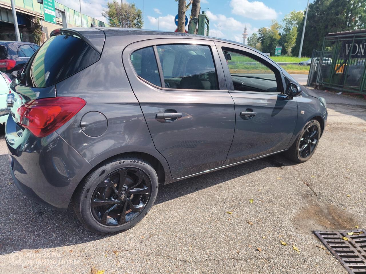 Opel Corsa 1.2 5 porte b-Color