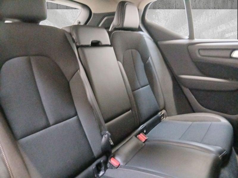 Volvo XC40 2.0 d3 Momentum awd geartronic my20