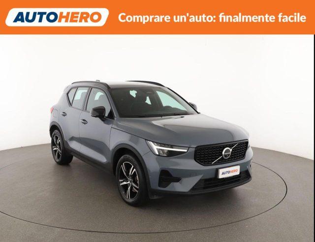 VOLVO XC40 B4 AWD automatico Plus Dark
