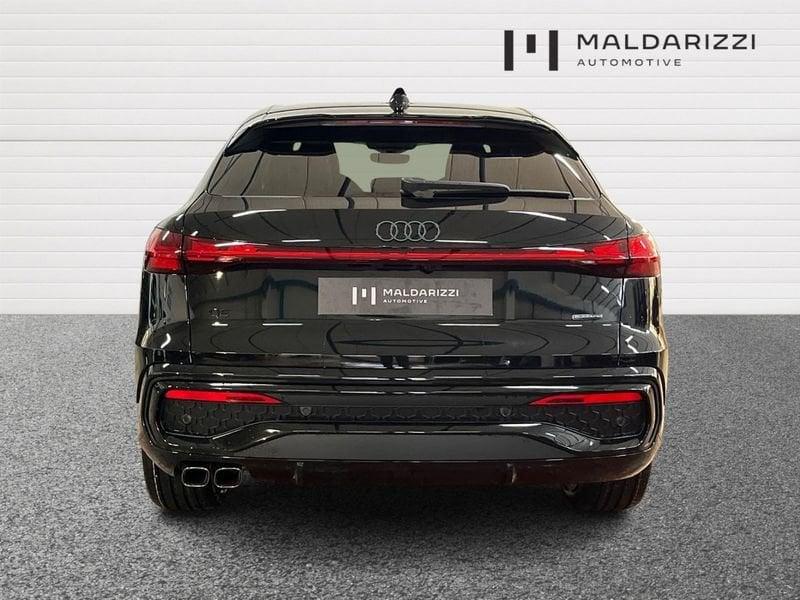 Audi Q5 II 2025 Sportback Sportback 2.0 tdi mhev+ S line edition quattro 204cv s-tr