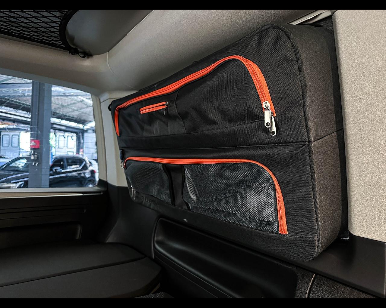 VOLKSWAGEN California 2.0 TDI Beach