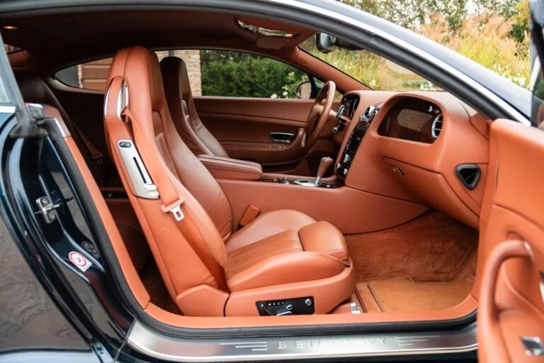 BENTLEY CONTINENTAL GT - RDS01073