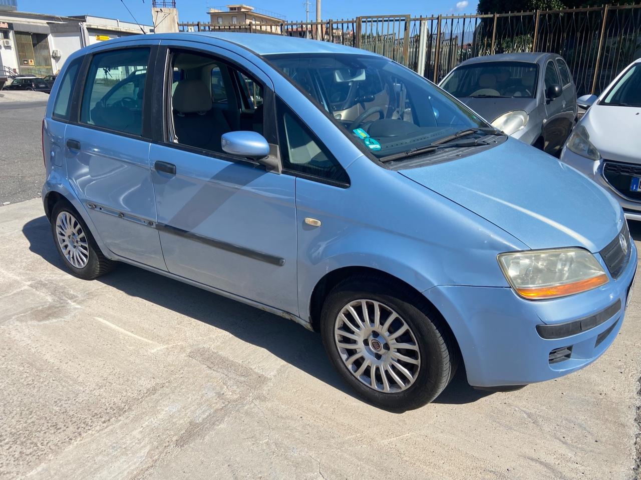Fiat Idea 1.4 16V Active
