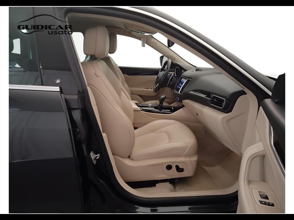 MASERATI Levante - Levante 3.0 V6 250cv auto
