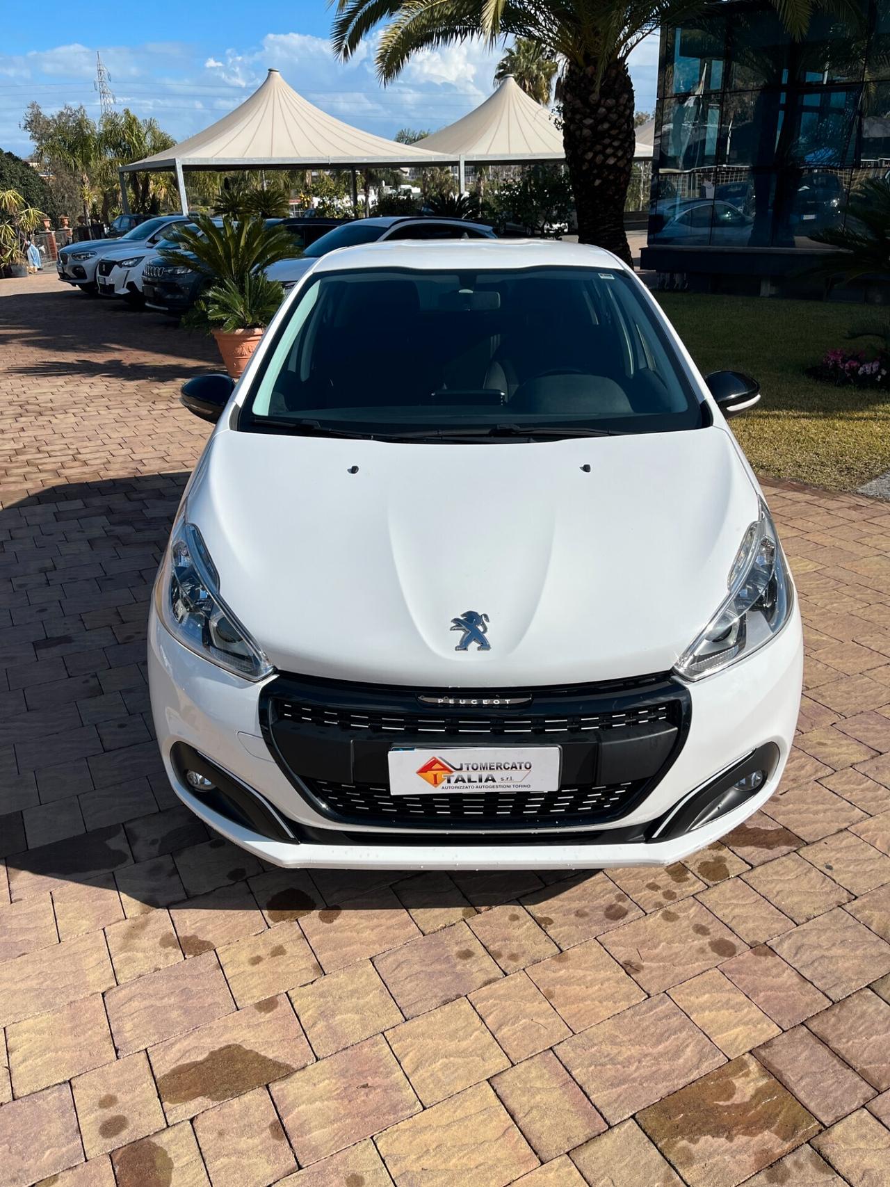 Peugeot 208 PureTech 82 5 porte Allure