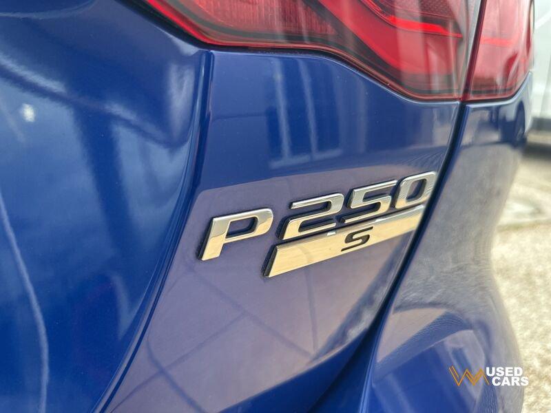 Jaguar XE 2.0 250 CV aut. R-Dynamic S