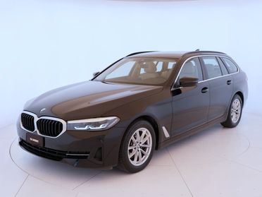BMW 518d Touring mhev 48V auto