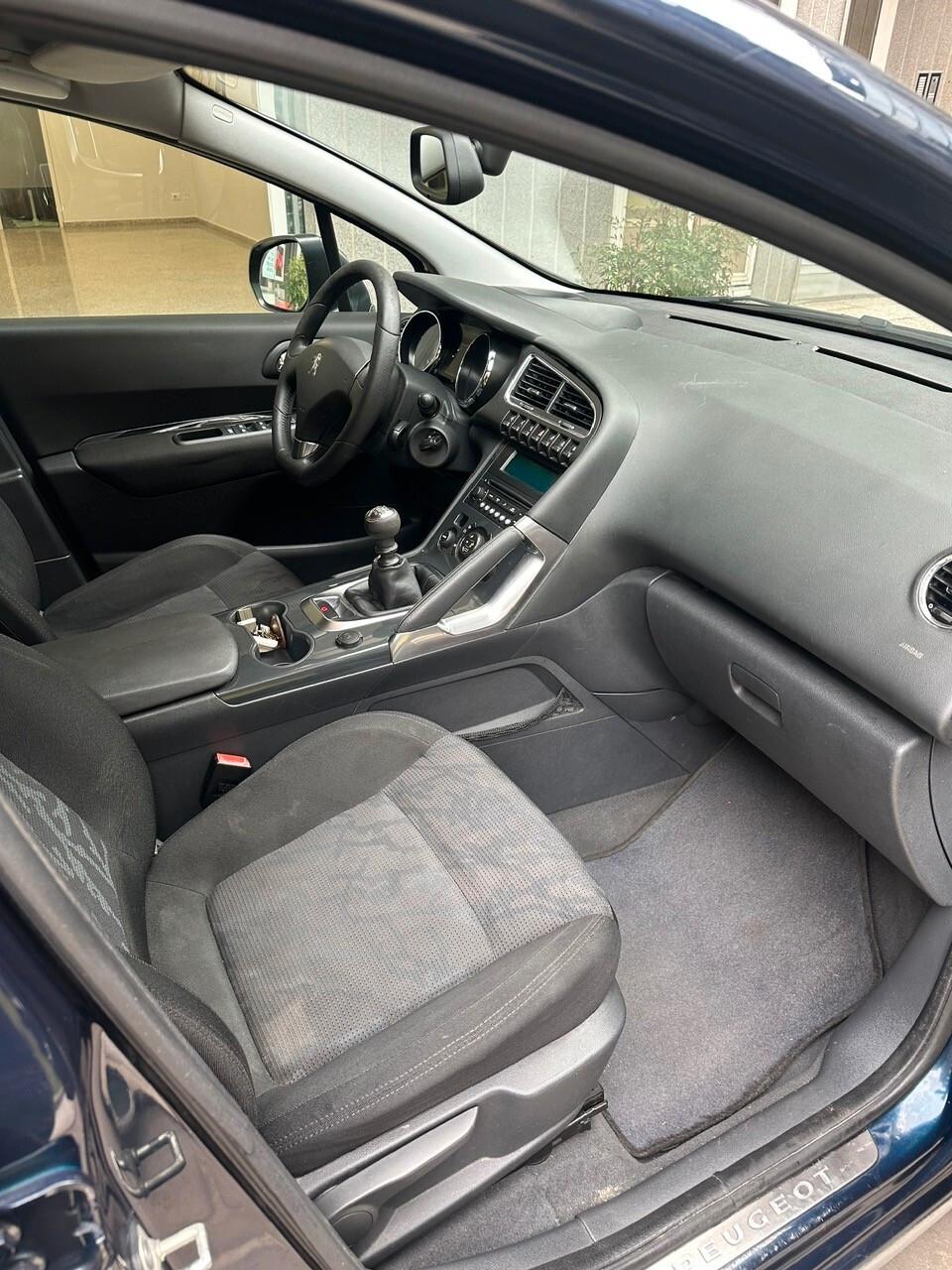 Peugeot 3008 1.6 HDi 110CV Outdoor