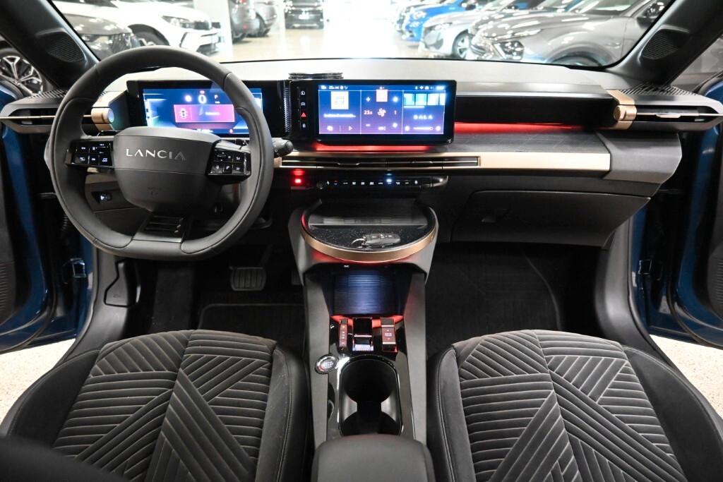 LANCIA NUOVA YPSILON 1.2 PURETECH 100CV HYBRID E-DCT LX ( FARI LED - ADAPTIVE CRUISE - AMBIENTI LIGHTS - MIRROR - PDC - CERCHI 17 - TELECAMERA ANTPOST. - TETTO BICOLORE )