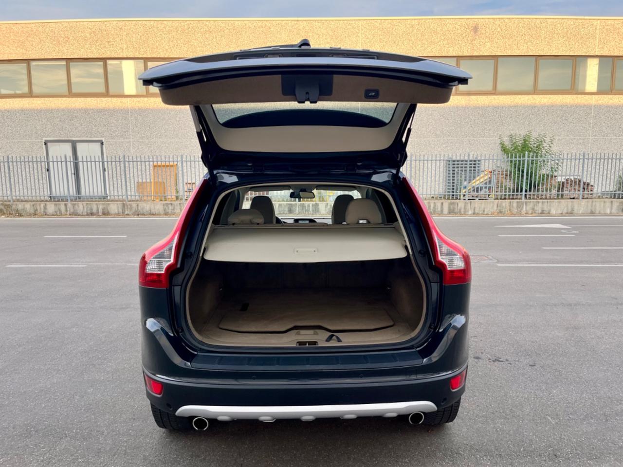 Volvo XC60 2.4d 2010 165.000km 4x4 perfetta