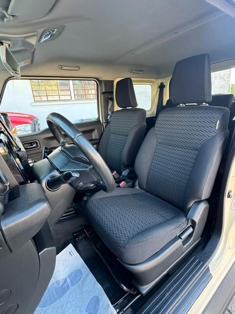 Suzuki Jimny 1.5 5MT Top