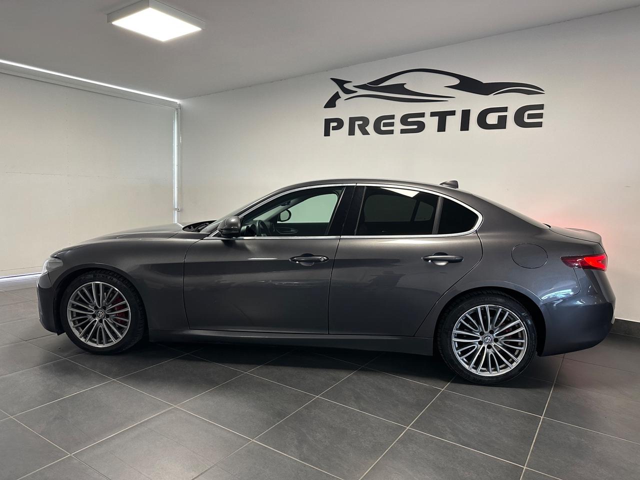 ALFA ROMEO GIULIA 2.2 T PELLE MARRONE 180CV UNIPRO