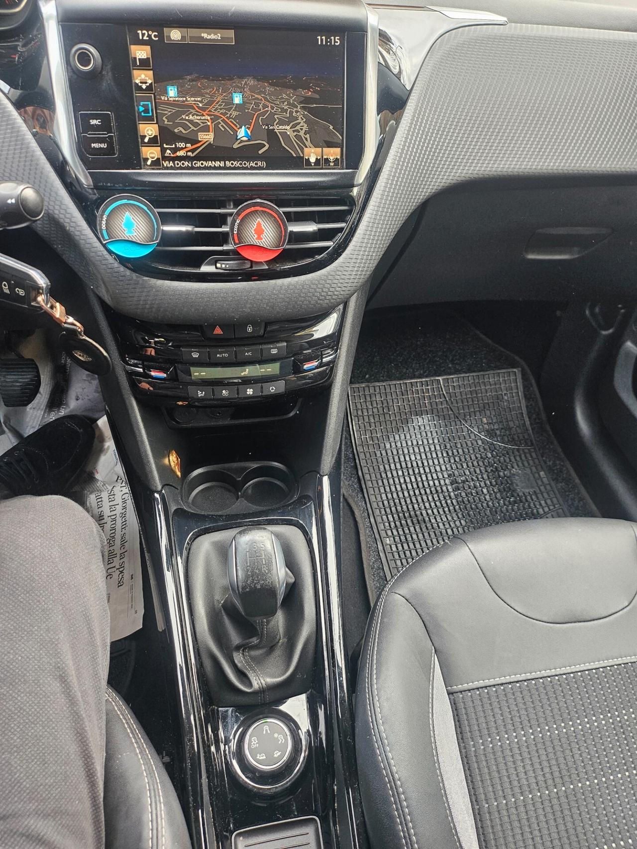 Peugeot 2008 BlueHDi 100 Allure