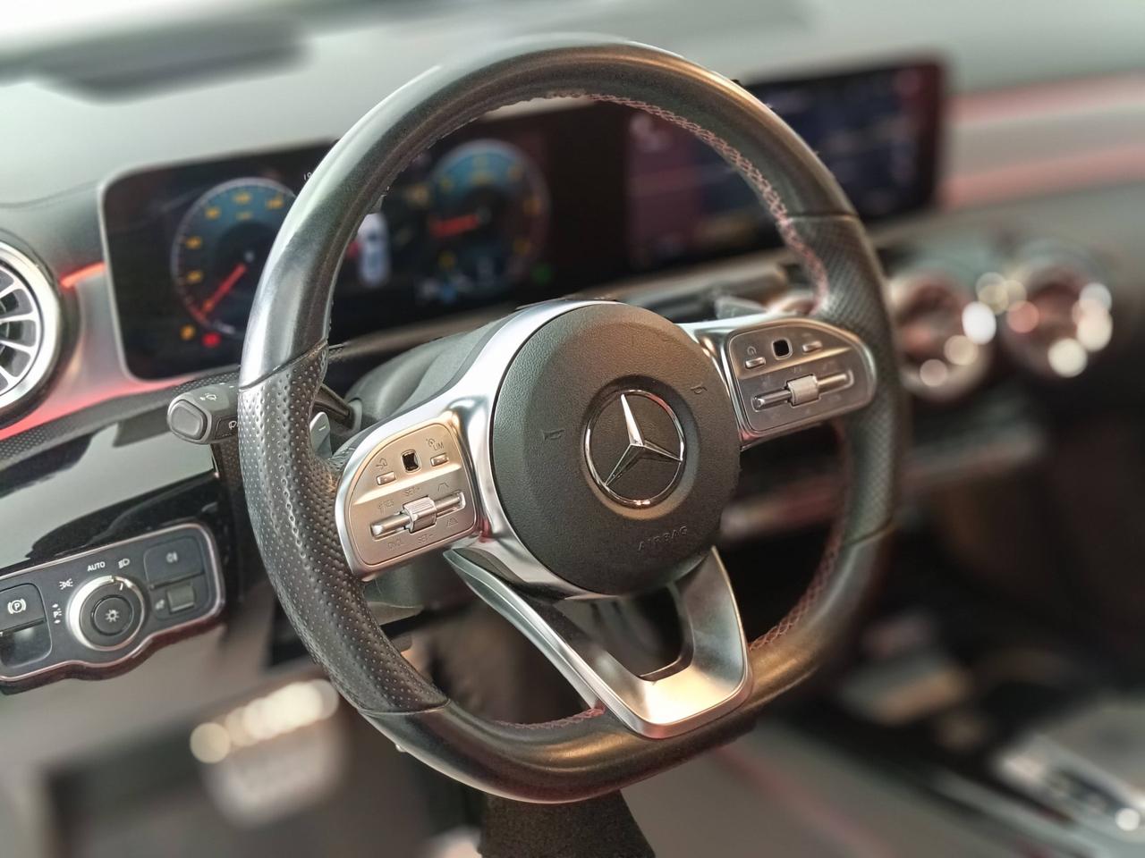 Mercedes-Benz Classe A - W177 2018 - A 180 d Premium auto