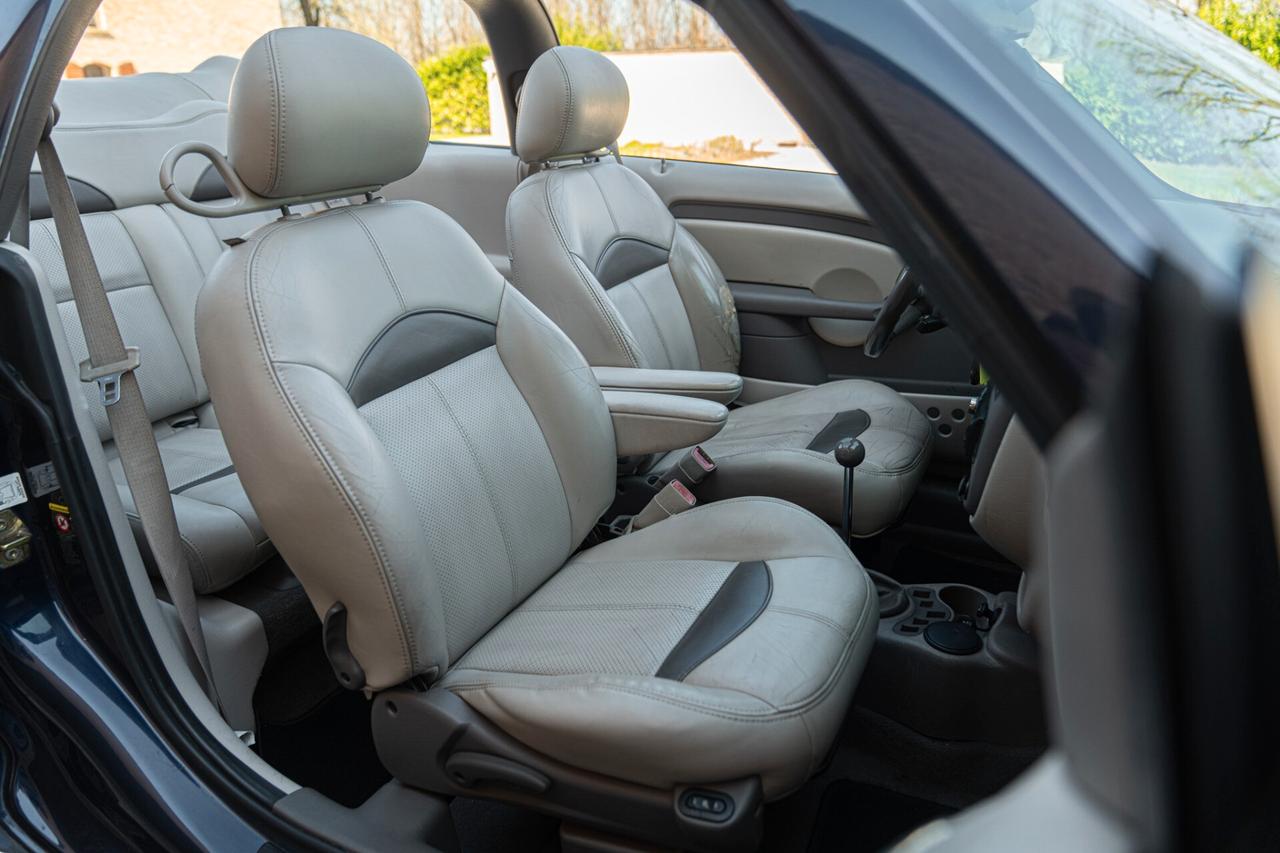 Chrysler PT Cruiser LIMITED 2.4 L CABRIOLET - CHR00001