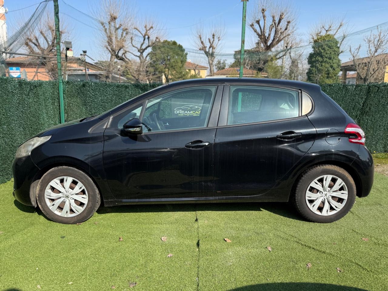 Peugeot 208 2014 1.4 GPL MOTORE DA CONTROLLARE