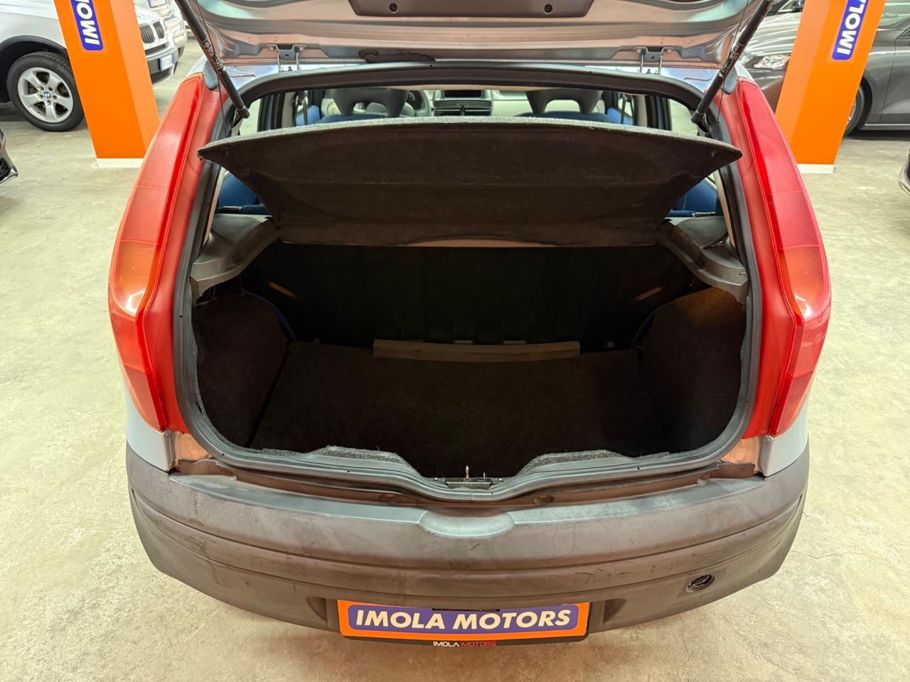 Fiat Punto 1.2i cat 5 porte