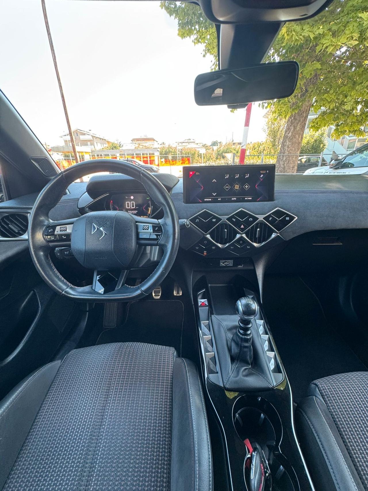Ds DS3 Crossback BlueHDi 100 Performance Line