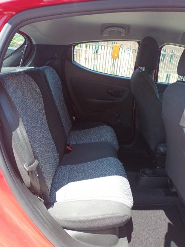 LANCIA Ypsilon 1000 HYBRID SILVER 70CV STEREO USB ITALIA