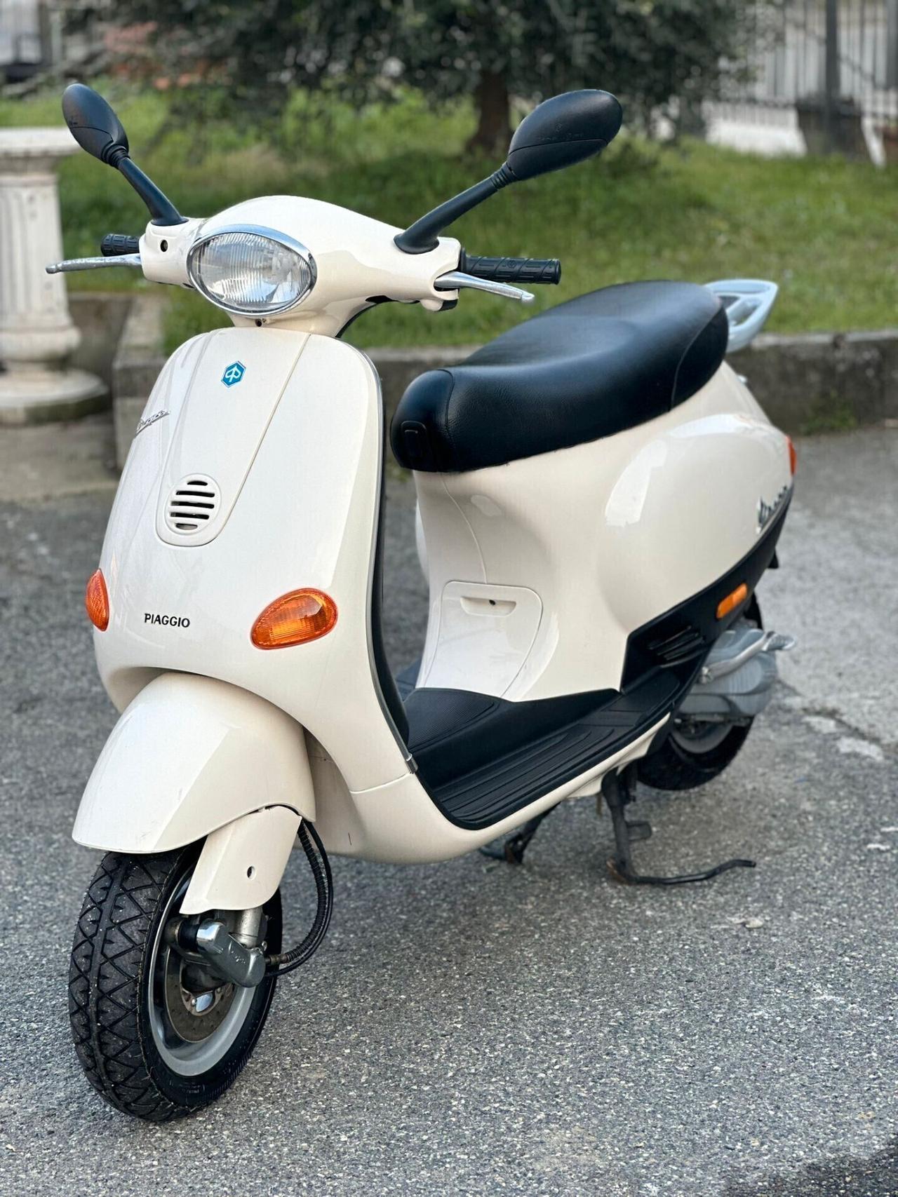 PIAGGIO VESPA 50 ET2 km0