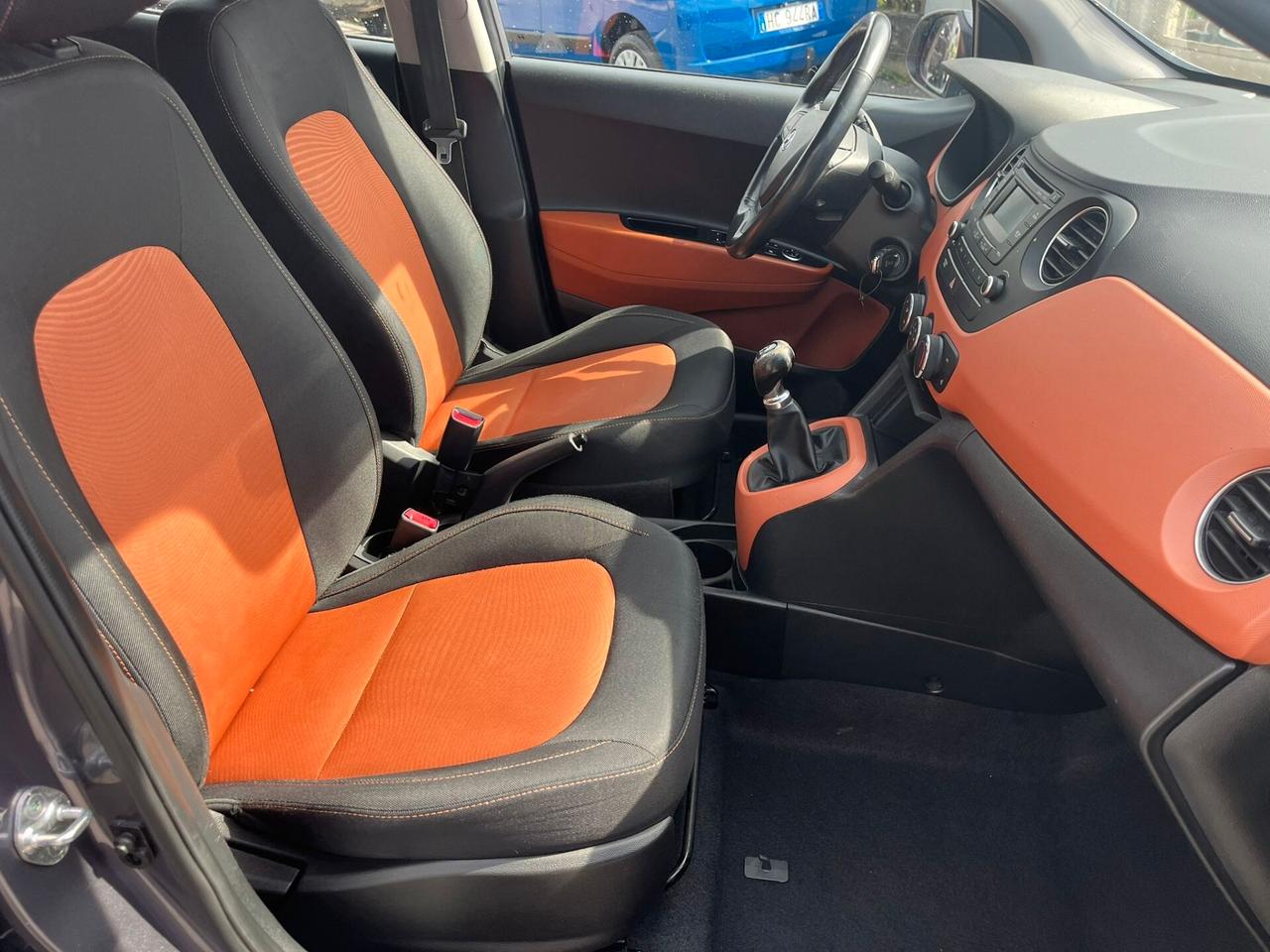 Hyundai I 10 1.0 FIFA WORLD CUP EDITION