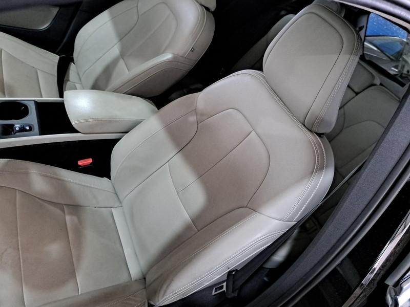 VOLVO XC40 D3 AWD Geartronic Momentum Pro MY21