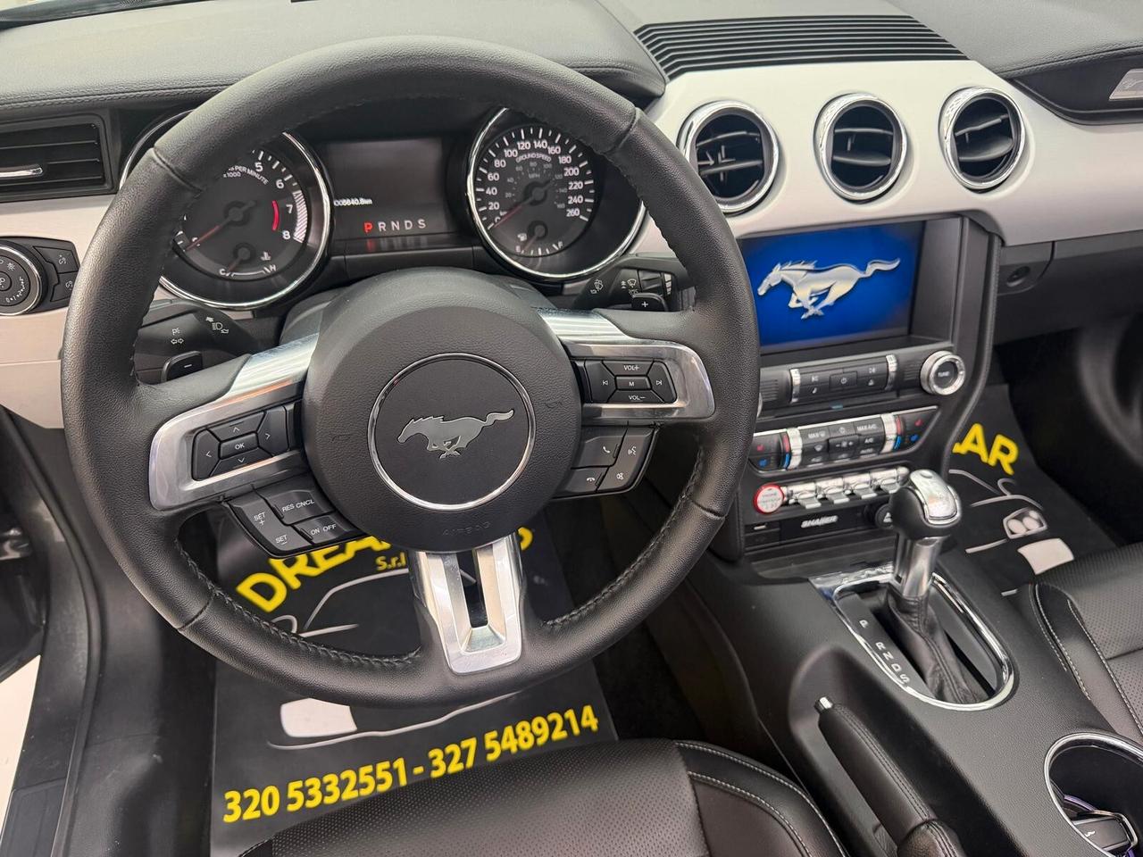 Ford Mustang Convertible 5.0 V8 421CV - Benzina