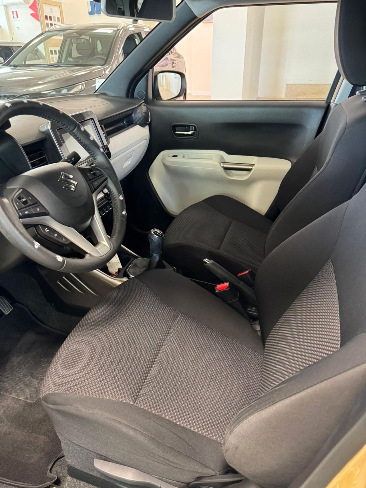 Suzuki Ignis 1.2 Dualjet Top