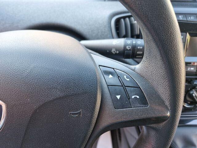 Lancia Ypsilon 1.2 69 CV 5 porte GPL Ecochic Elefantino Blu