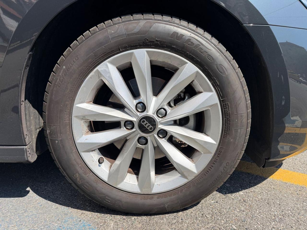 Audi A3 1.5 35 TFSI Business #10780