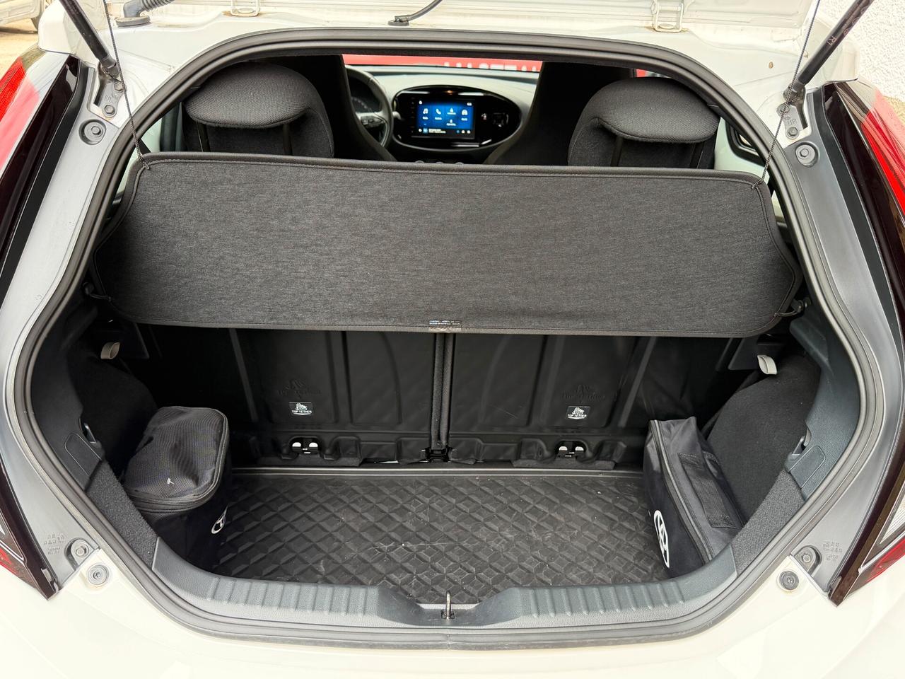 Toyota Aygo X 1.0 VVT-i Active – 02/2024 - Cambio Auto - Uni Pro