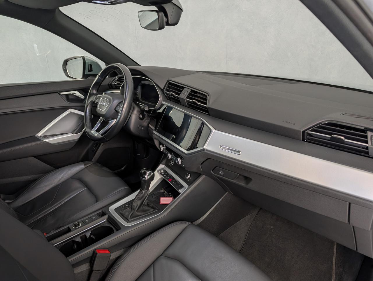 Audi Q3 35 TDI S-tronic Business Advanced