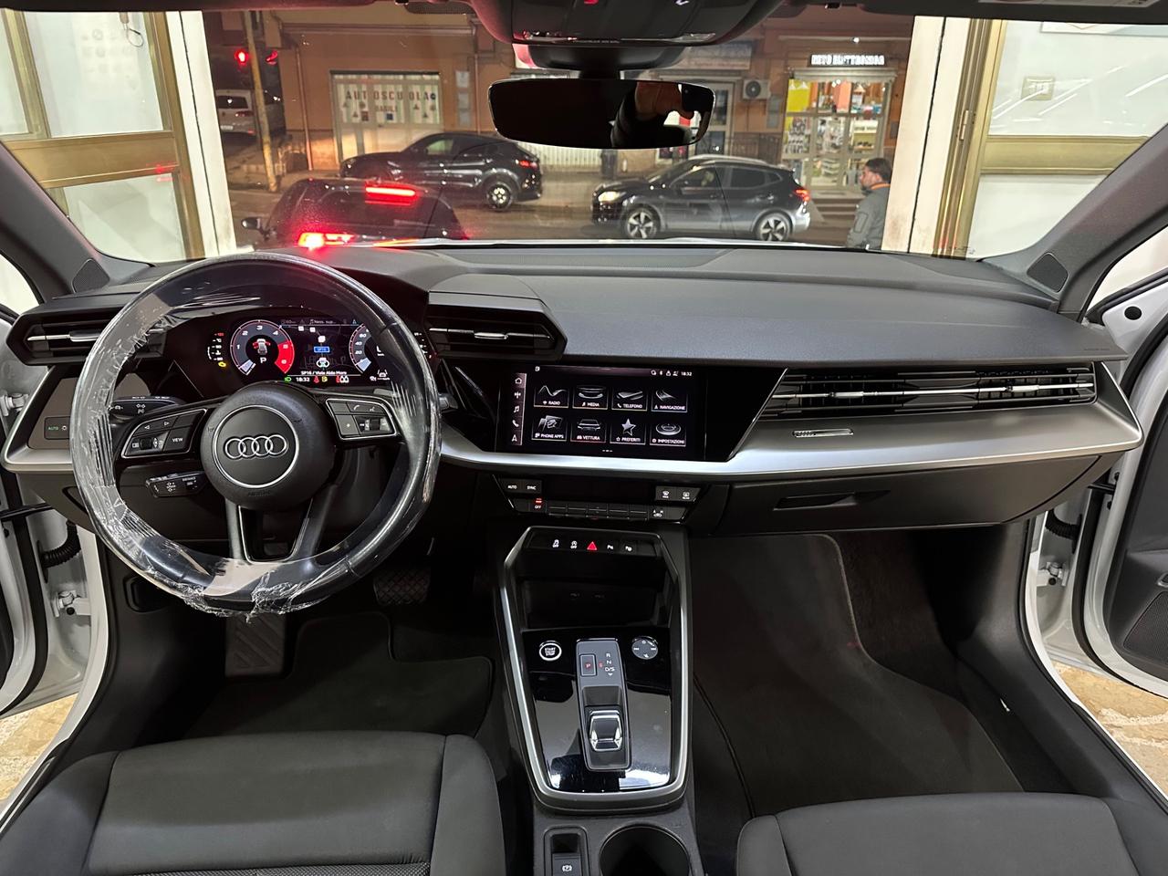 Audi A3 Sedan 35 TDI S line edition