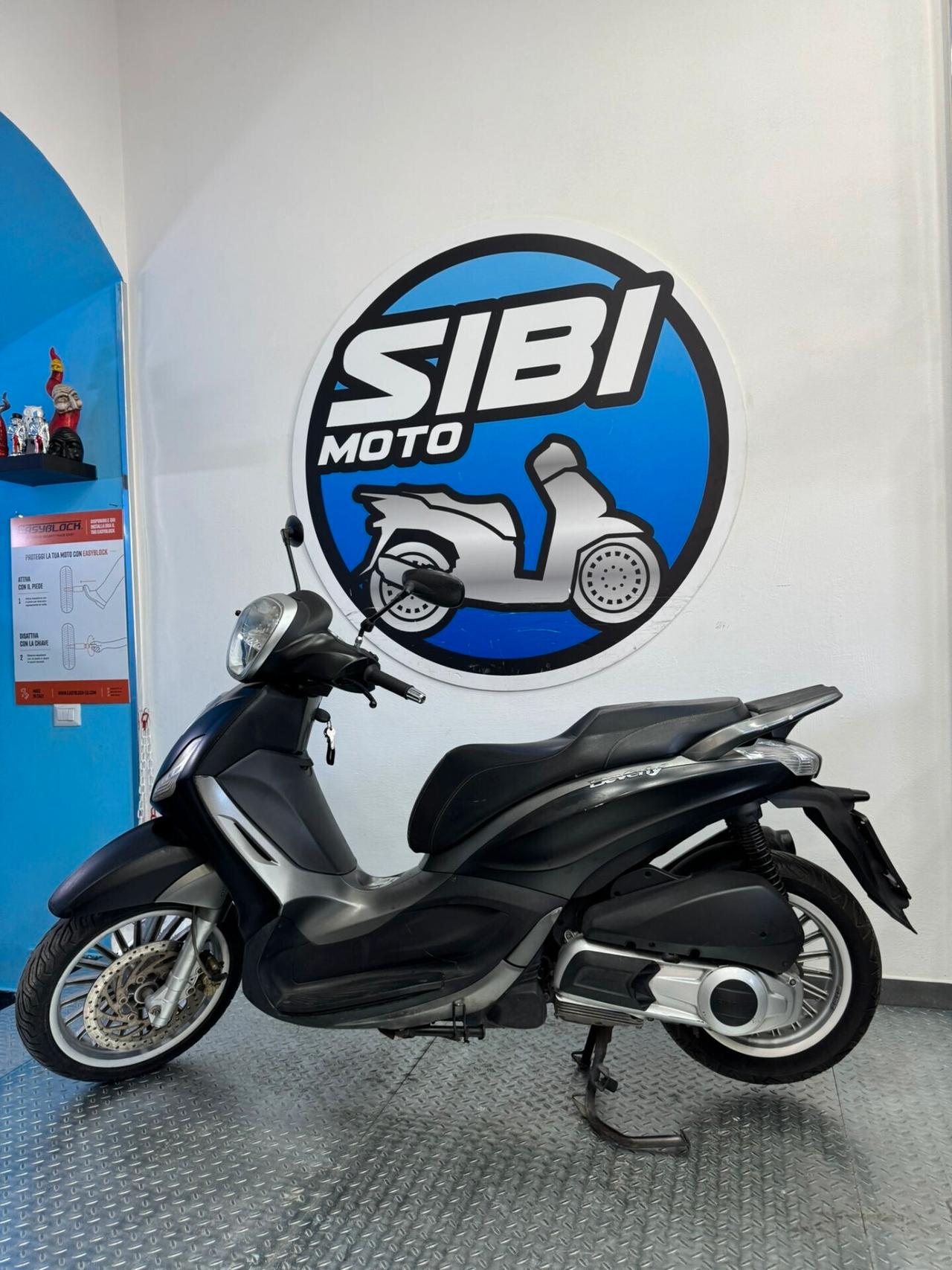 Piaggio Beverly 300