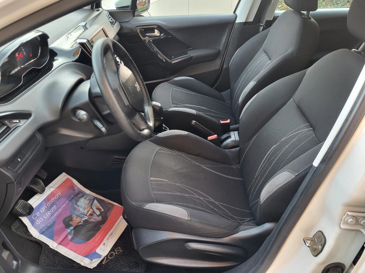 PEUGEOT 208 1,4 HDI-UNICA PROPRIETAR-4 REVISIONI