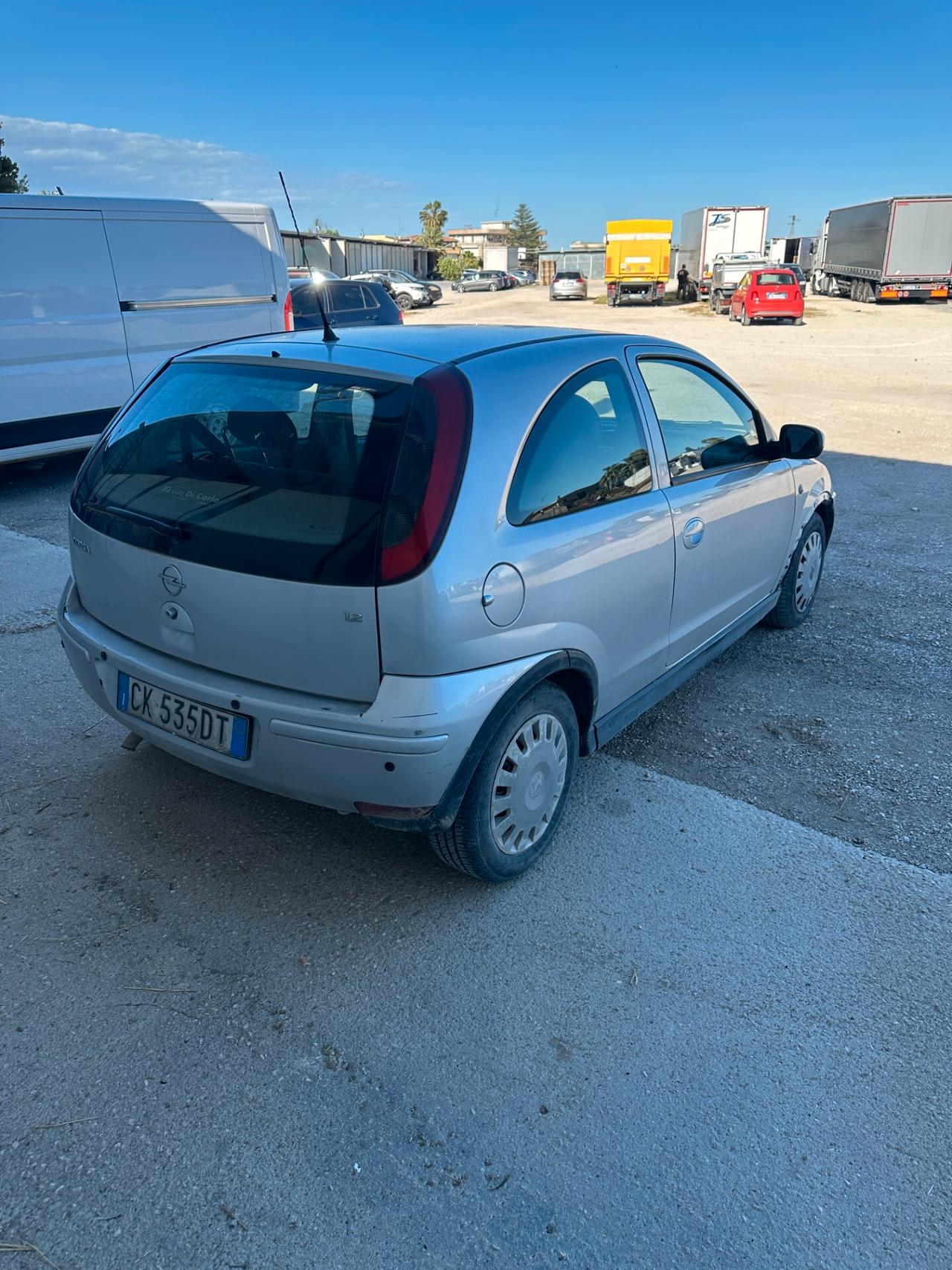 Opel Corsa 1.2i 16V cat 3 porte Sport