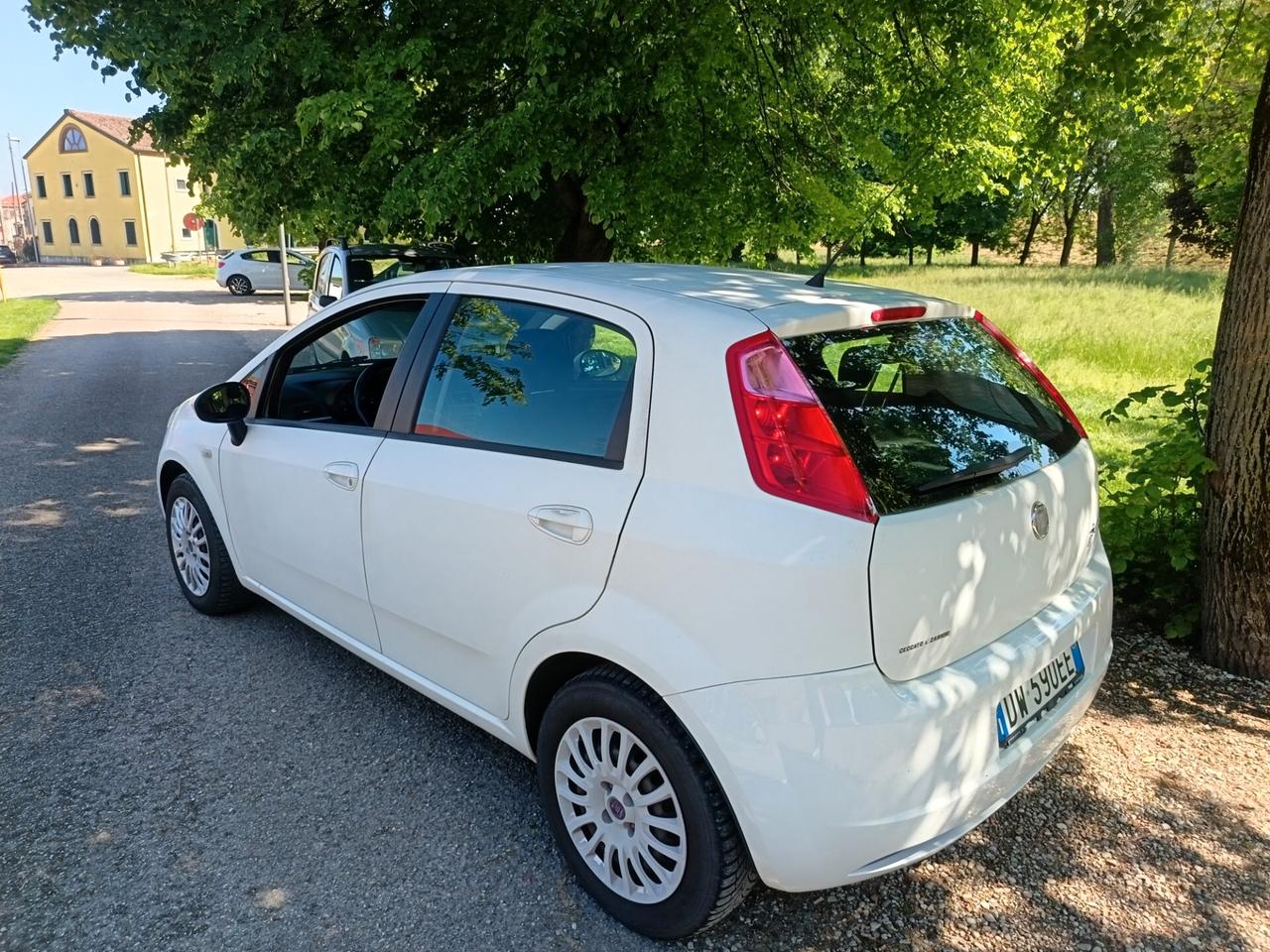 Fiat Grande Punto 1.2!GPL 5 porte Dynamic 2009 ok neo patente