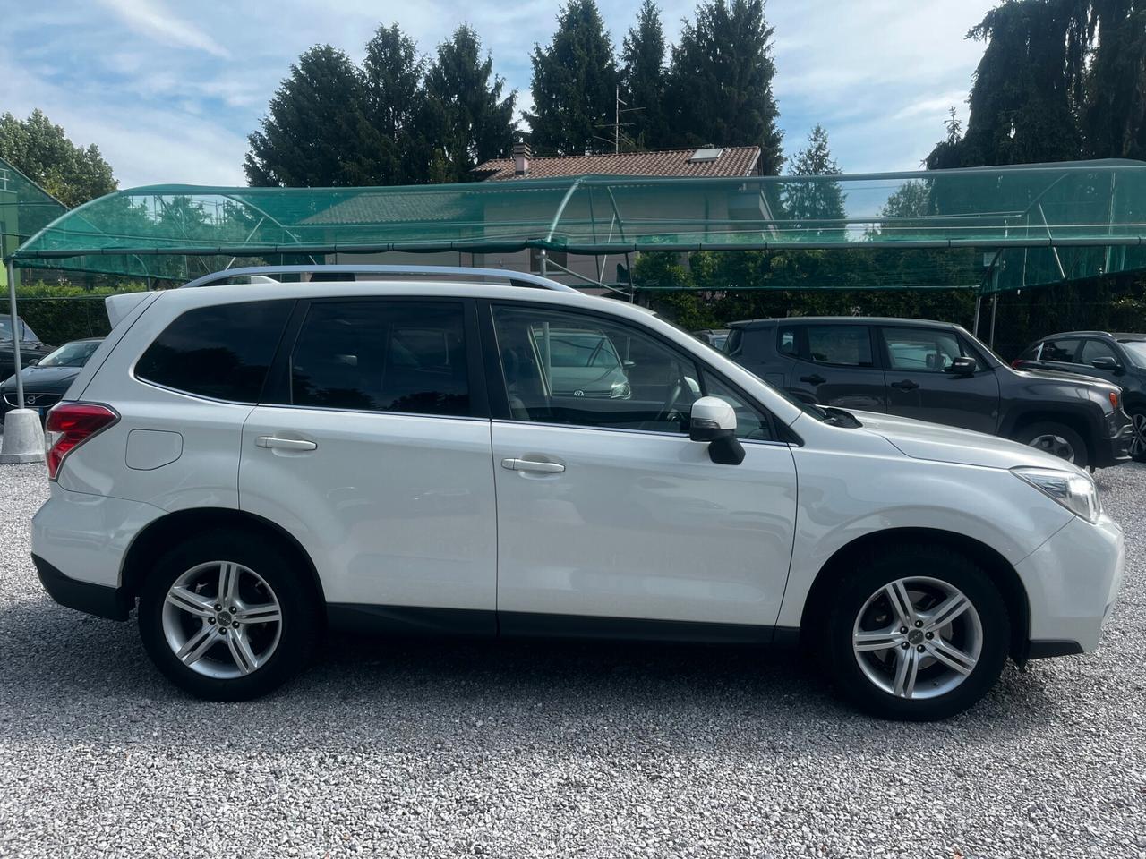 Forester 2.0D Exclusive
