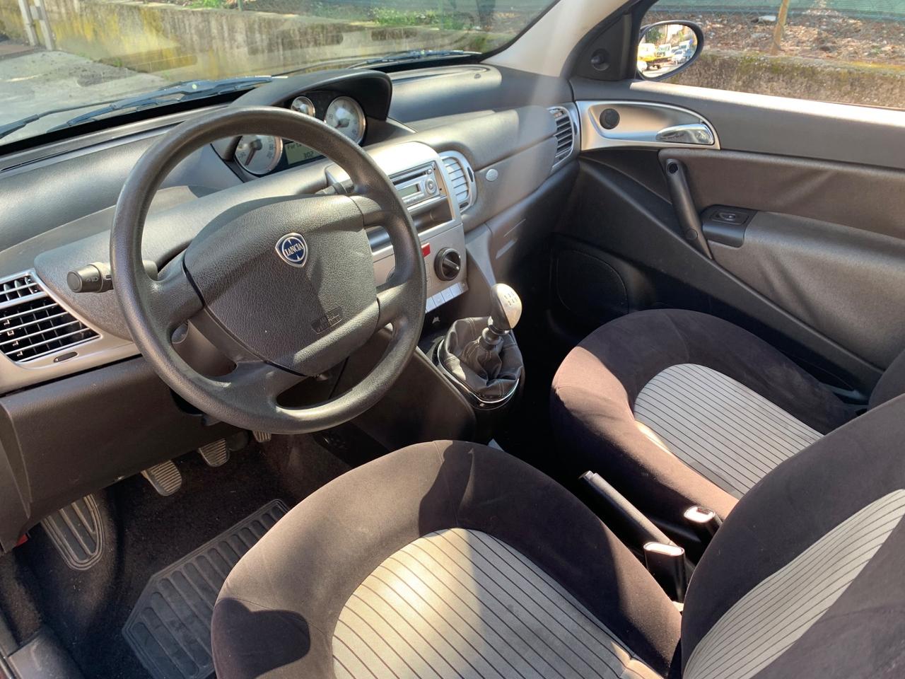 Lancia Ypsilon 1.2 Oro